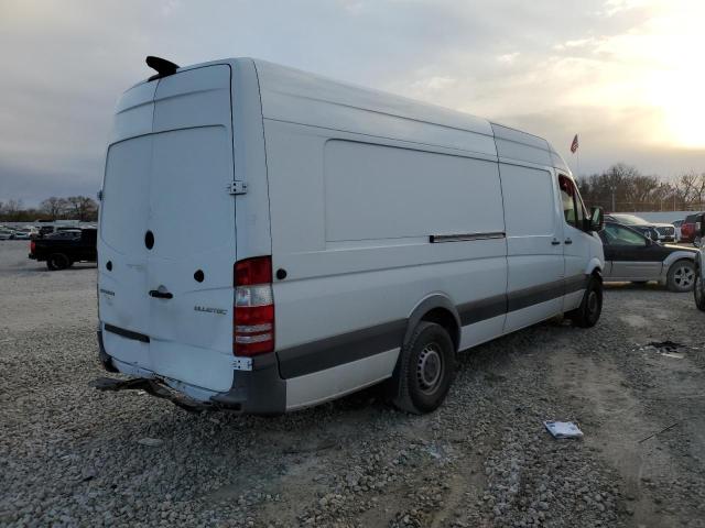 Photo 4 from auction – 2015 MERCEDES-BENZ SPRINTER 2 with VIN WD3PE8DC5FP113004