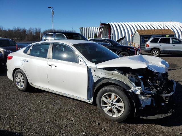 Photo 4 from auction – 2017 KIA OPTIMA LX with VIN 5XXGT4L32HG135977