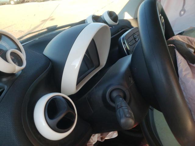Photo 8 from auction – 2016 SMART FORTWO with VIN WMEFJ5DA2GK071594