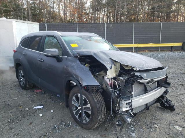 TOYOTA HIGHLANDER 2022 with VIN 5TDGZRBH2NS567844 - Photo from auction