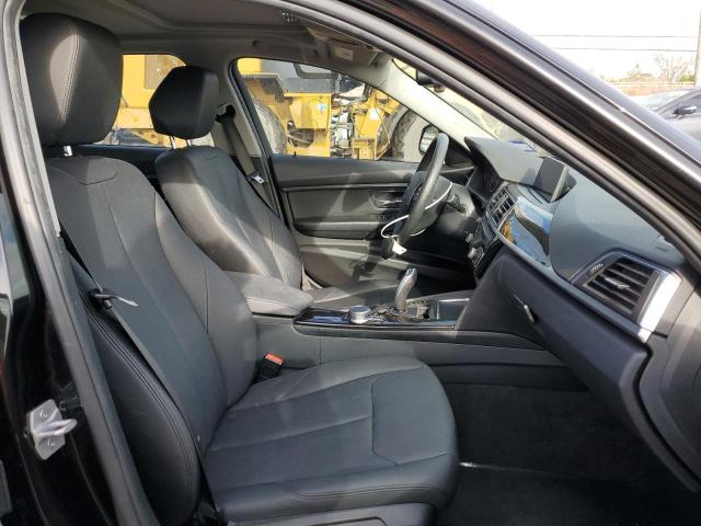 Photo 5 from auction – 2018 BMW 320 I with VIN WBA8E1G55JNU90691