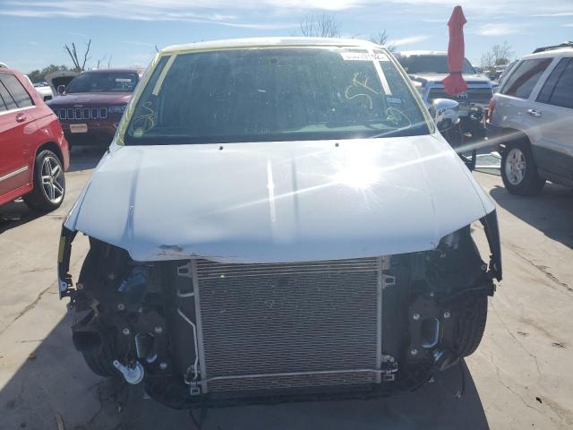 Photo 5 from auction – 2015 CHRYSLER TOWN & COU with VIN 2C4RC1CG6FR743080