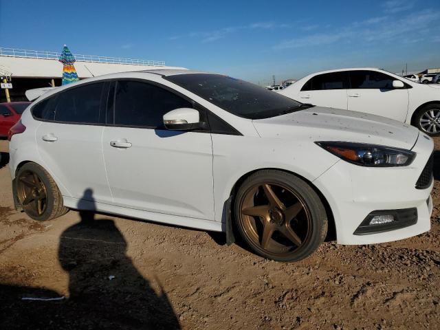 Photo 4 from auction – 2017 FORD FOCUS ST with VIN 1FADP3L97HL325544