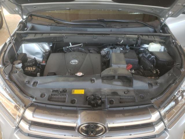 Photo 12 from auction – 2018 TOYOTA HIGHLANDER with VIN 5TDYZRFH1JS264224