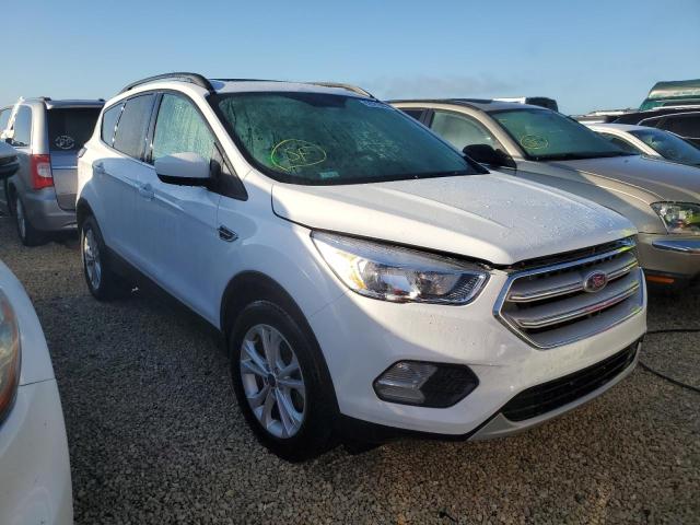 FORD ESCAPE SE 2018 with VIN 1FMCU0GD8JUB28227 - Photo from auction