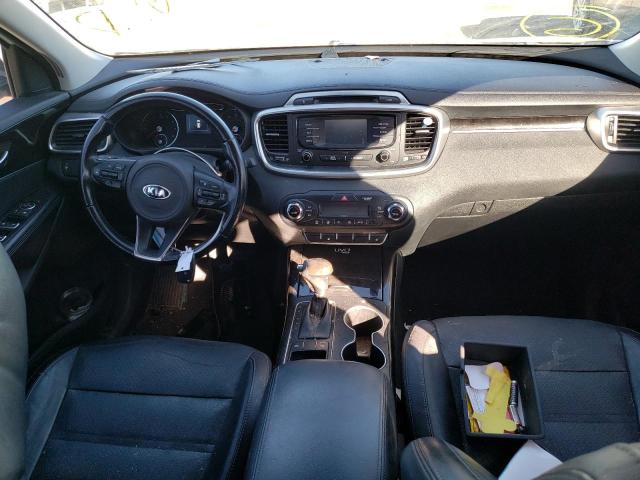 Photo 8 from auction – 2016 KIA SORENTO EX with VIN 5XYPH4A52GG169529