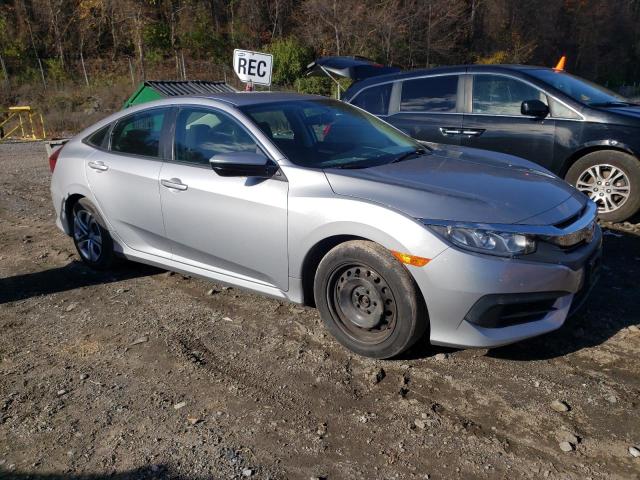 Photo 4 from auction – 2017 HONDA CIVIC LX with VIN 2HGFC2F58HH518558