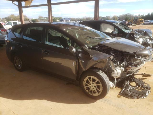 Photo 4 from auction – 2017 TOYOTA PRIUS V with VIN JTDZN3EU5HJ066751