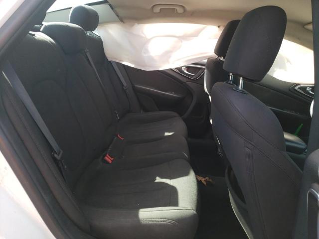 Photo 6 from auction – 2015 CHRYSLER 200 LIMITE with VIN 1C3CCCAB8FN722693