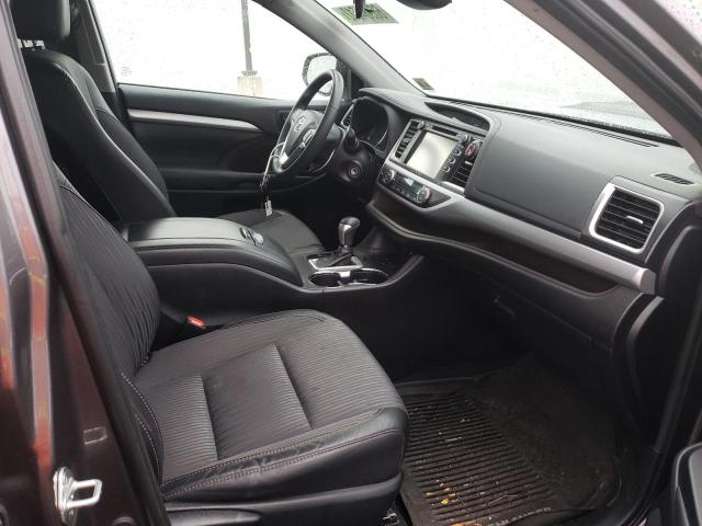 Photo 5 from auction – 2019 TOYOTA HIGHLANDER with VIN 5TDBZRFH8KS957301