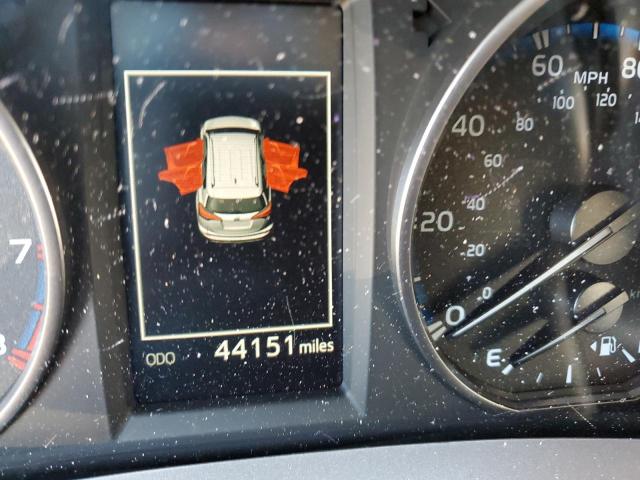 Photo 8 from auction – 2018 TOYOTA RAV4 LE with VIN JTMBFREV4JJ256251