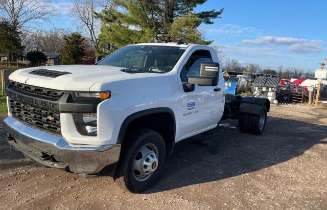 Photo 2 from auction – 2020 CHEVROLET SILVERADO with VIN 1GB3WREY4LF332463