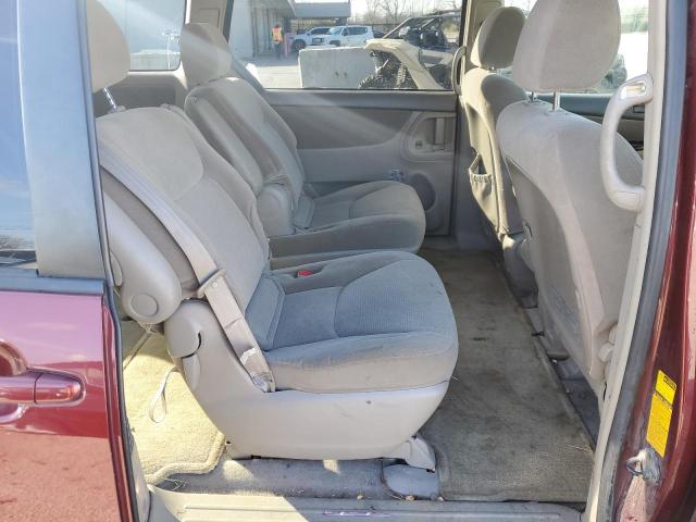 Photo 11 from auction – 2004 TOYOTA SIENNA LE with VIN 5TDZA23C84S135252
