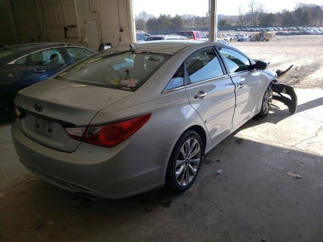 Photo 4 from auction – 2011 HYUNDAI SONATA with VIN 5NPEC4AC5BH075358