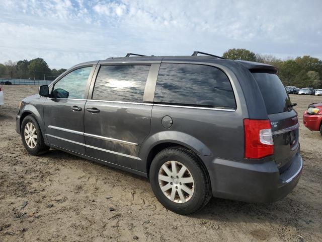 Photo 2 from auction – 2016 CHRYSLER TOWN & COU with VIN 2C4RC1BG8GR213373
