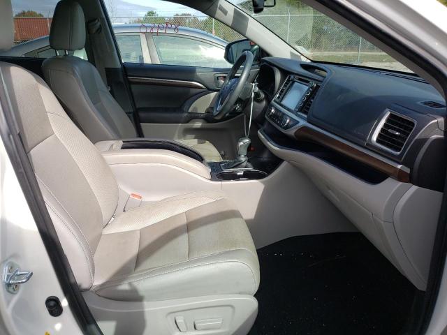 Photo 5 from auction – 2016 TOYOTA HIGHLANDER with VIN 5TDYKRFH7GS134333