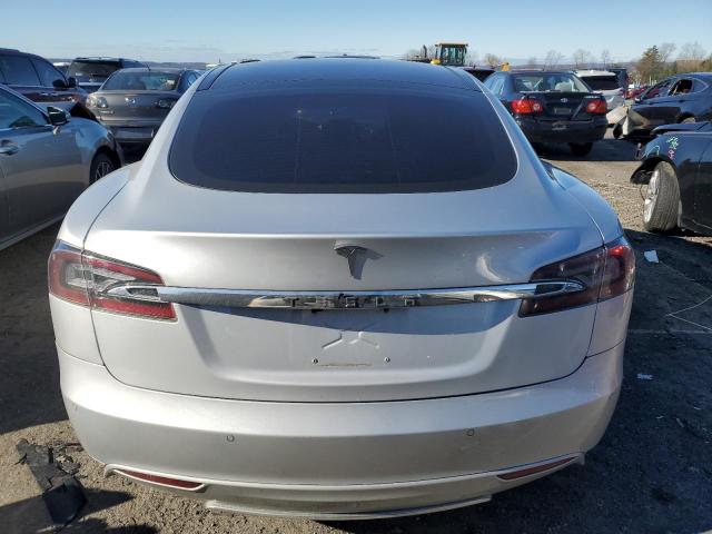 Photo 6 from auction – 2016 TESLA MODEL S with VIN 5YJSA1E23GF123308