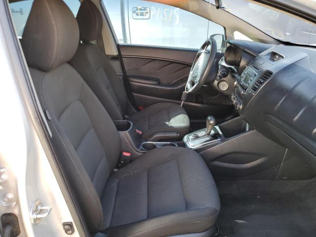Photo 5 from auction – 2017 KIA FORTE LX with VIN 3KPFK4A71HE081133