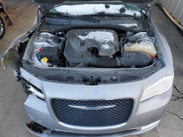 Photo 7 from auction – 2015 CHRYSLER 300 LIMITE with VIN 2C3CCAAG8FH930856