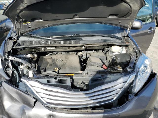 Photo 12 from auction – 2017 TOYOTA SIENNA XLE with VIN 5TDYZ3DC5HS868762