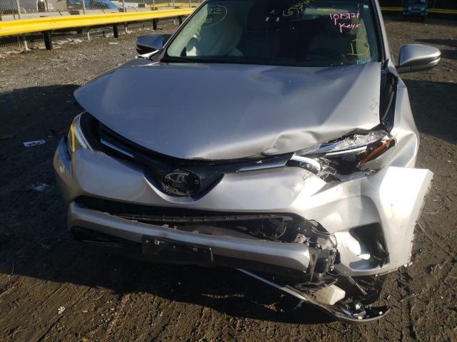 Photo 9 from auction – 2018 TOYOTA RAV4 LIMIT with VIN JTMDFREV3JJ251874