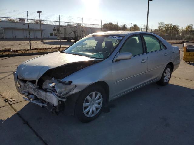 TOYOTA CAMRY LE 2005 with VIN 4T1BE32K75U099356 - Photo from auction