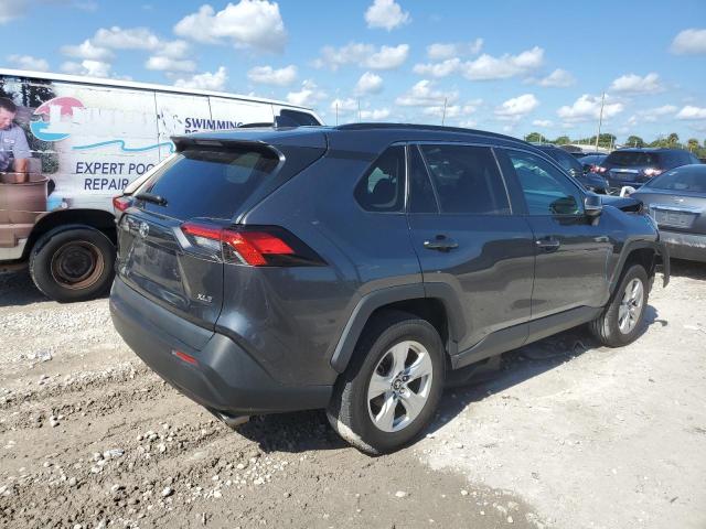 Photo 4 from auction – 2019 TOYOTA RAV4 XLE with VIN 2T3W1RFVXKC019976