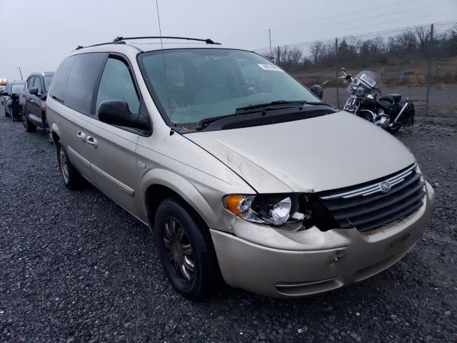 CHRYSLER TOWN & COU 2005 with VIN 2C4GP54L05R286800 - Photo from auction