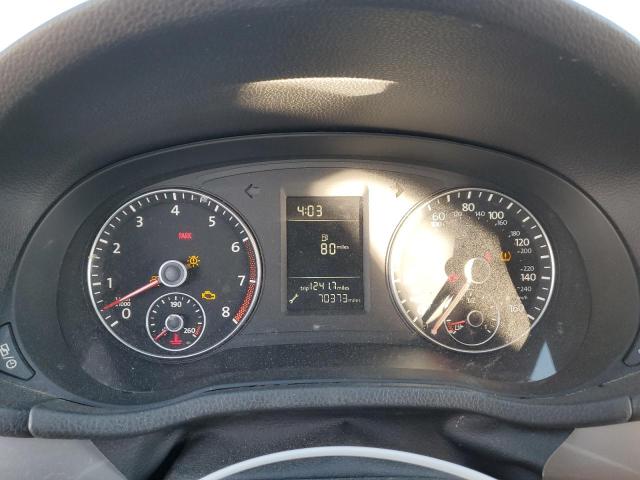 Photo 8 from auction – 2015 VOLKSWAGEN PASSAT S with VIN 1VWAT7A3XFC095023