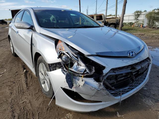 HYUNDAI SONATA HYB 2015 with VIN KMHEC4A47FA133682 - Photo from auction