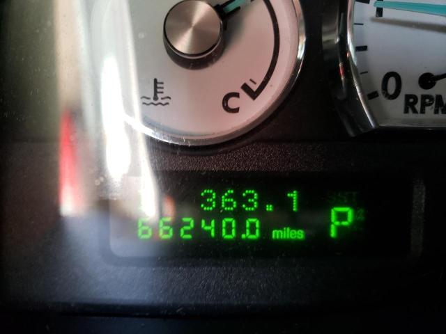 Photo 8 from auction – 2003 FORD THUNDERBIR with VIN 1FAHP60A13Y109587