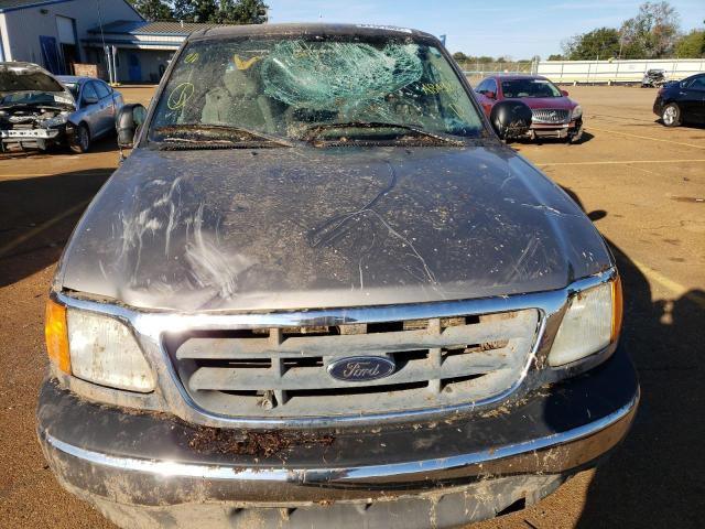 Photo 9 from auction – 2004 FORD F-150 HERI with VIN 2FTRX17W44CA84325