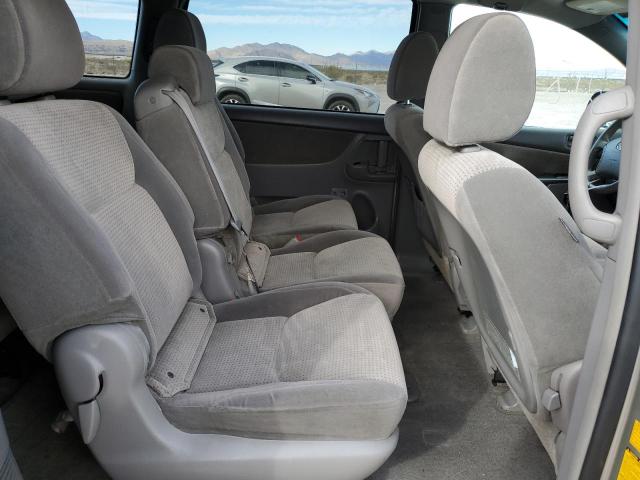 Photo 6 from auction – 2010 TOYOTA SIENNA CE with VIN 5TDKK4CC1AS338408