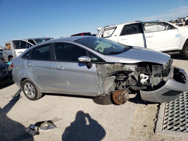 FORD FIESTA SE 2015 with VIN 3FADP4BJ1FM158398 - Photo from auction