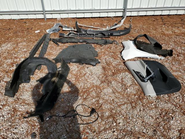 Photo 13 from auction – 2019 TOYOTA RAV4 XLE with VIN JTMP1RFVXKD024899
