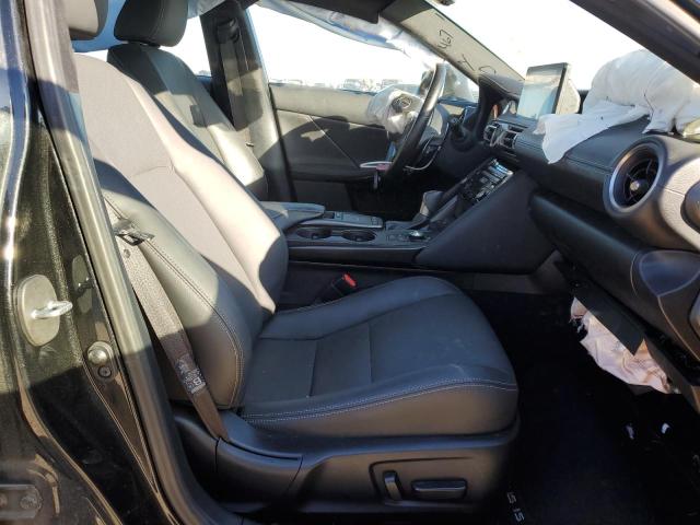 Photo 5 from auction – 2021 LEXUS IS 300 with VIN JTHCA1D23M5113802