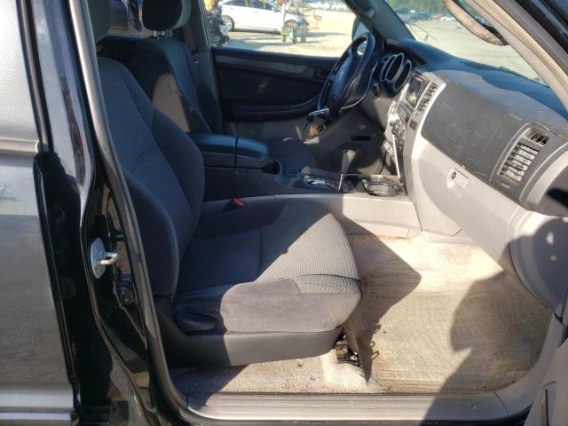 Photo 5 from auction – 2004 TOYOTA 4RUNNER SR with VIN JTEBT14RX40031689