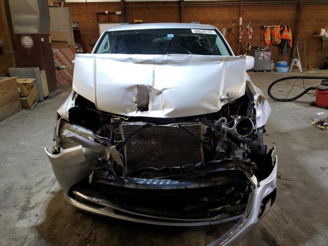 Photo 5 from auction – 2011 CHRYSLER TOWN & COU with VIN 2A4RR5DG3BR605618