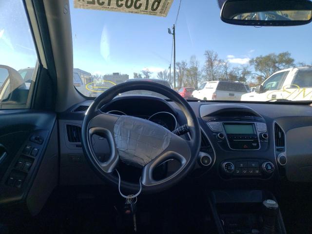 Photo 8 from auction – 2011 HYUNDAI TUCSON GL with VIN KM8JT3AB7BU176192