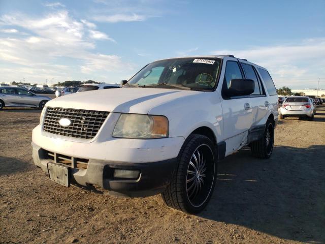 Photo 2 from auction – 2004 FORD EXPEDITION with VIN 1FMEU15W64LA82166