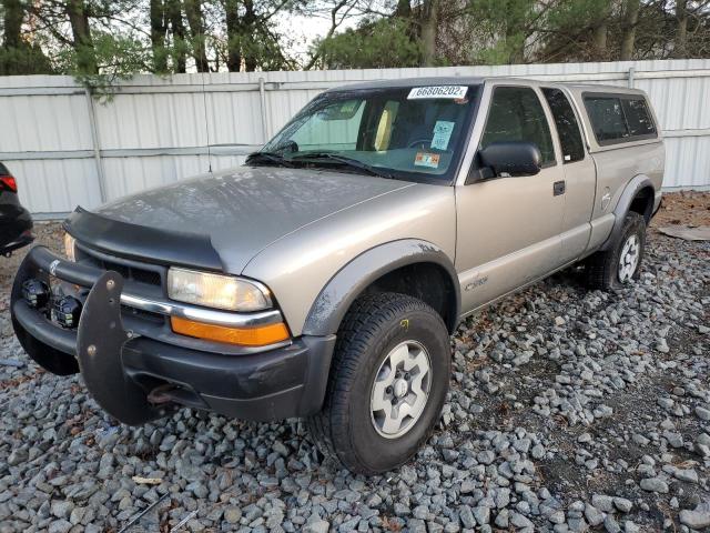CHEVROLET S10 2002 with VIN 1GCCT19W728132856 - Photo from auction