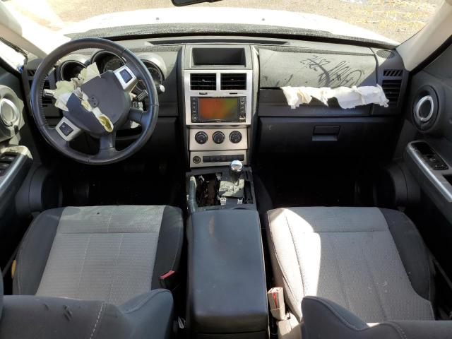 Photo 8 from auction – 2007 DODGE NITRO R/T with VIN 1D8GU58637W682812