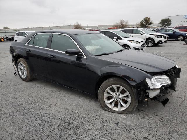 Photo 4 from auction – 2015 CHRYSLER 300 LIMITE with VIN 2C3CCAAG6FH792847