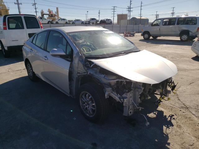 Photo 4 from auction – 2016 TOYOTA PRIUS with VIN JTDKARFU9G3015173