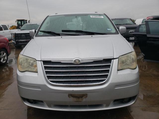 Photo 5 from auction – 2010 CHRYSLER TOWN & COU with VIN 2A4RR8DX9AR494668