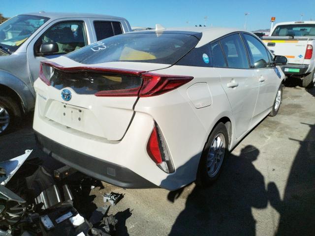 Photo 2 from auction – 2017 TOYOTA PRIUS PRIM with VIN JTDKARFP1H3003241