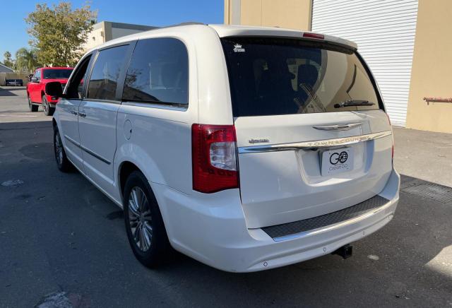 Photo 3 from auction – 2013 CHRYSLER TOWN & COU with VIN 2C4RC1CG1DR777621