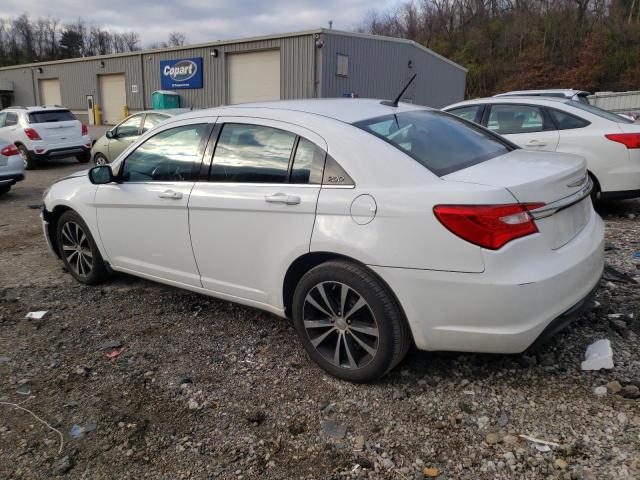 Photo 2 from auction – 2013 CHRYSLER 200 LIMITE with VIN 1C3CCBCG0DN755221