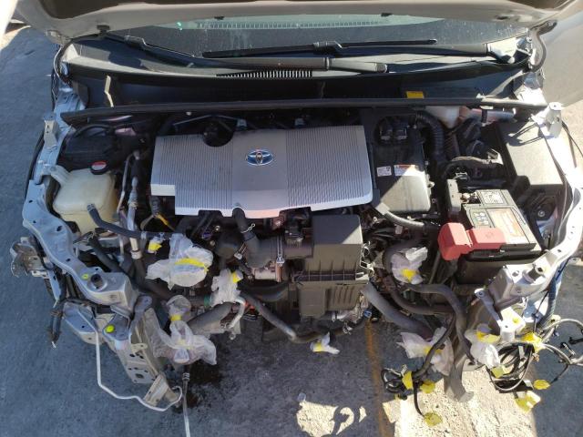 Photo 11 from auction – 2016 TOYOTA PRIUS with VIN JTDKARFU9G3015173
