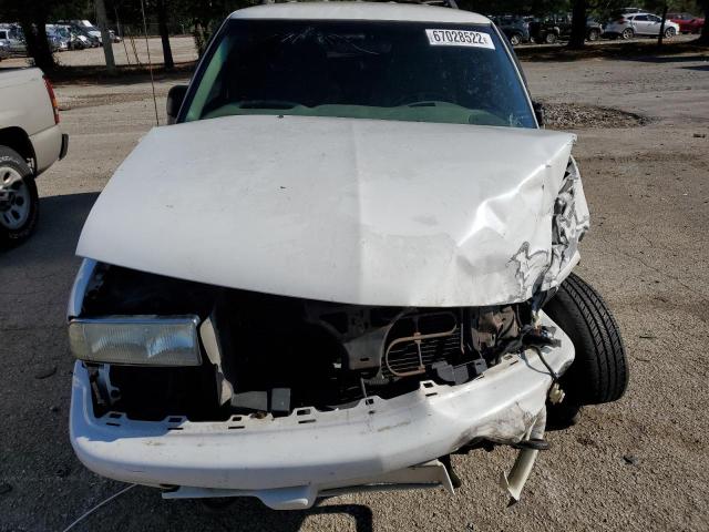 Photo 5 from auction – 2002 CHEVROLET BLAZER with VIN 1GNDT13W22K215327